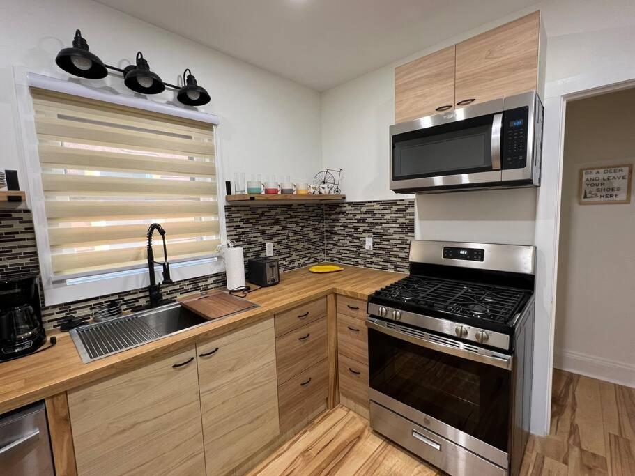 شقة Trendy In Tremont, Cle كليفلاند المظهر الخارجي الصورة